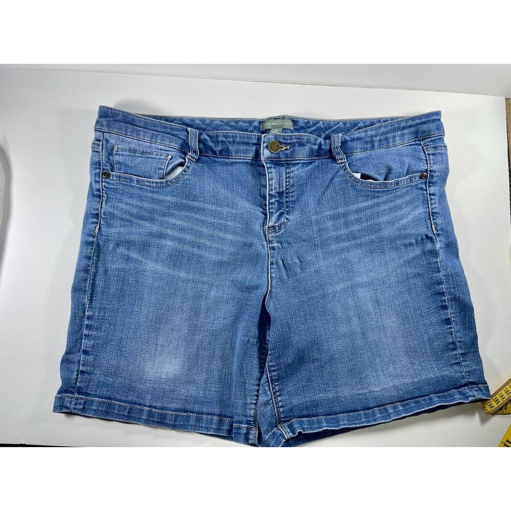 New York & Company Denim Shorts Women’s 18 Blue Stretch Medium Wash Jean Shorts